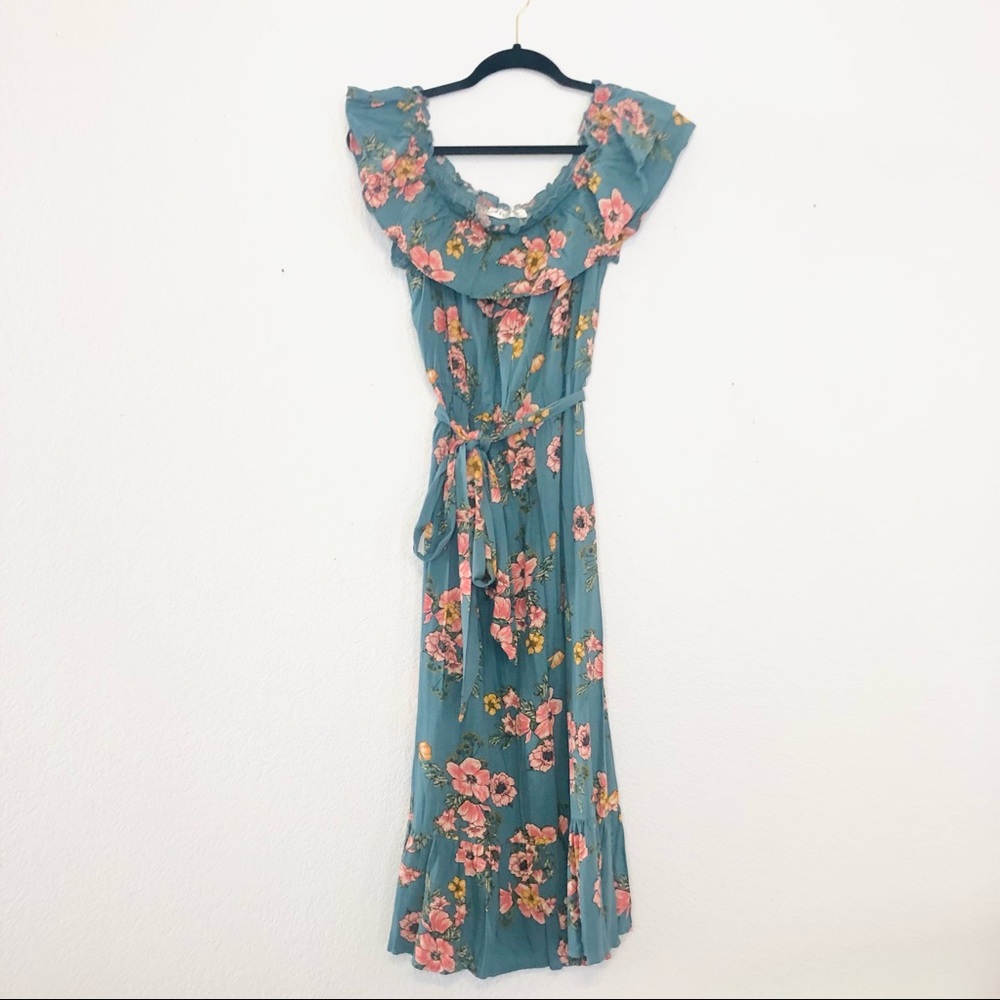 5 FOR $25 ⭐️ Floral Midi Dress
